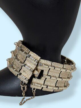 1950s Chunky Metal Link Bracelet (With Safety Chain)